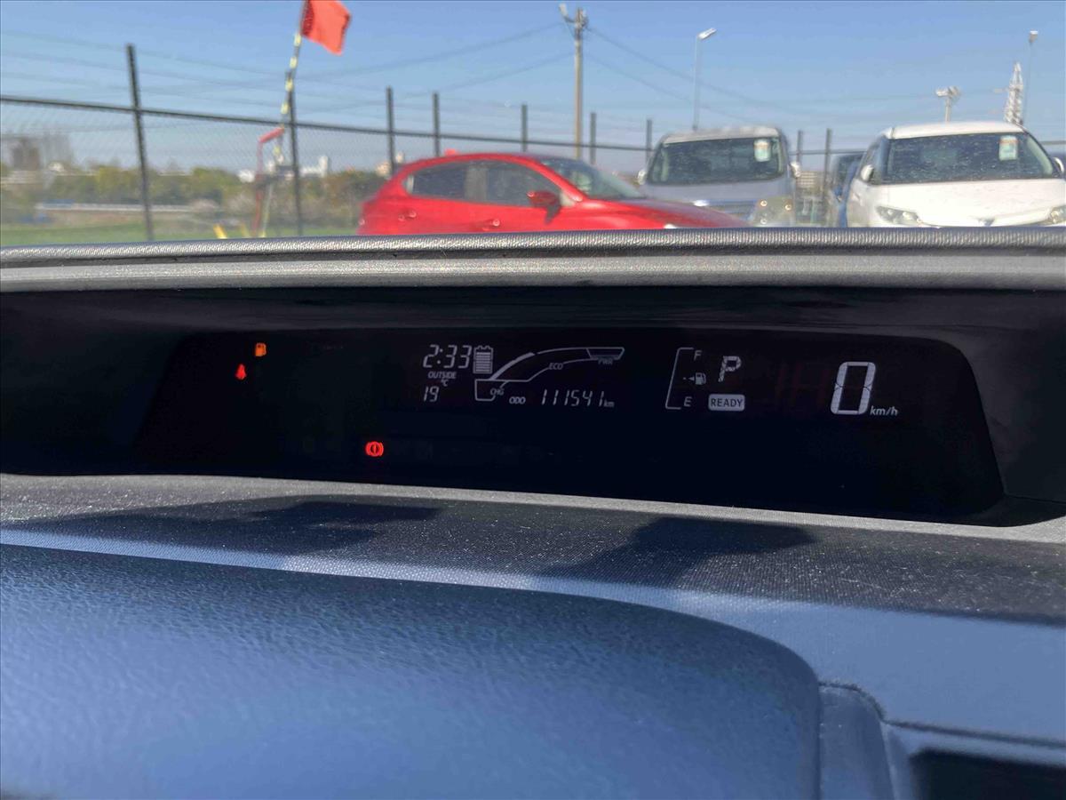 2015 Toyota Aqua thumbnail