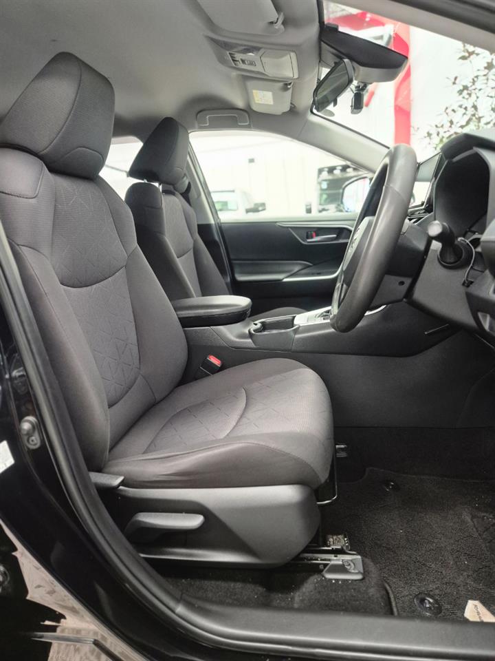 2019 Toyota Rav4 thumbnail