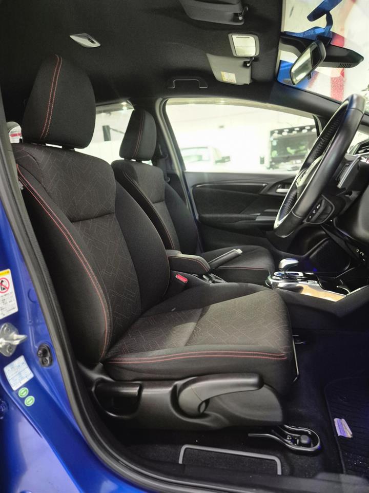 2014 Honda FIT thumbnail