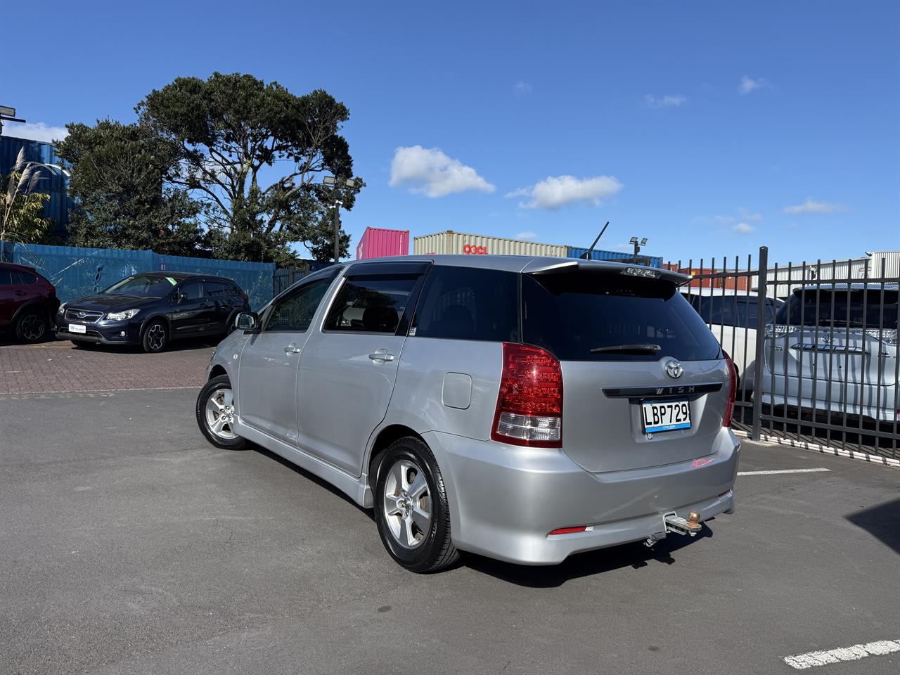 2006 Toyota Wish thumbnail