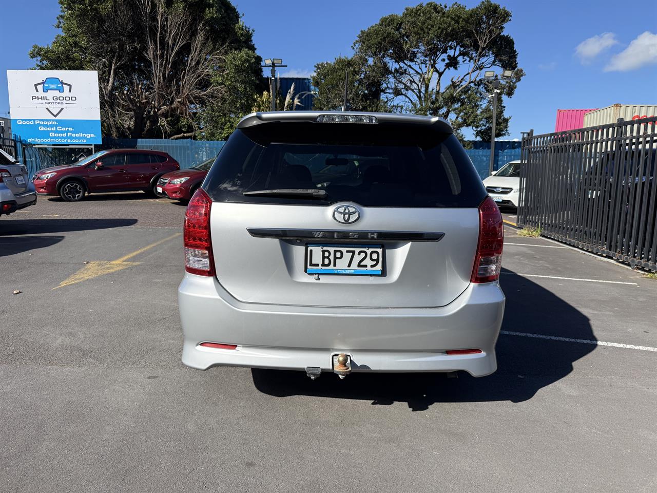 2006 Toyota Wish thumbnail