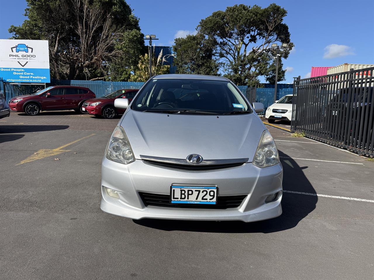 2006 Toyota Wish thumbnail