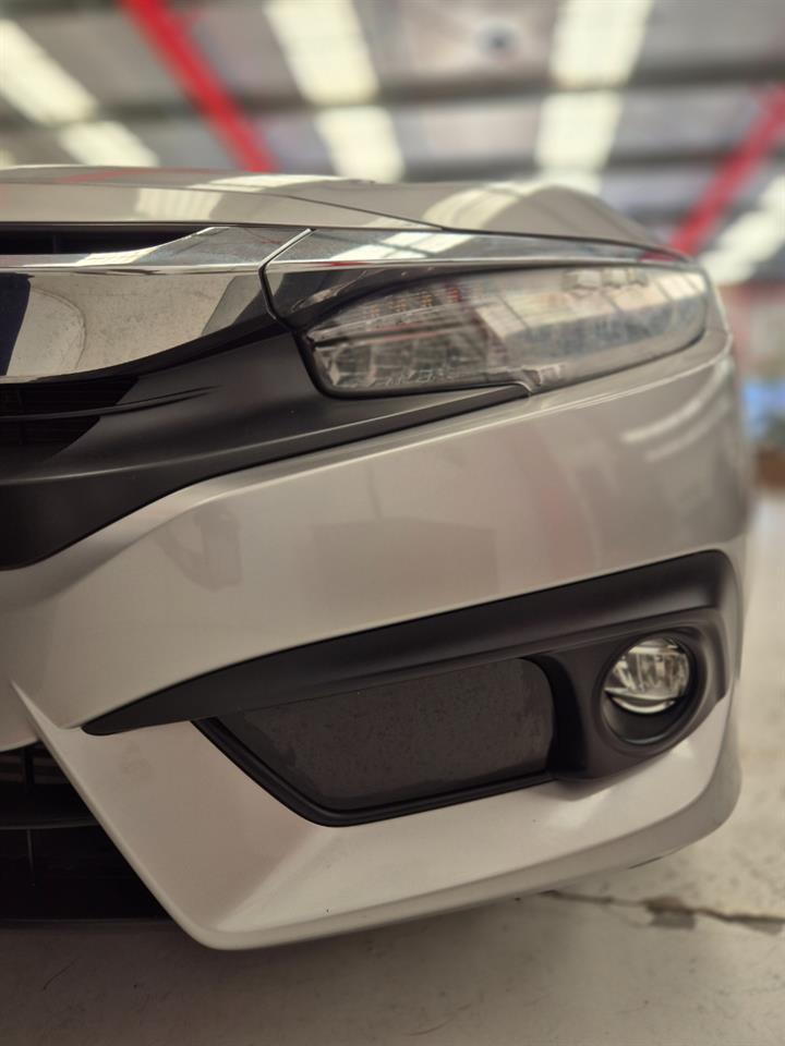 2017 Honda Civic thumbnail
