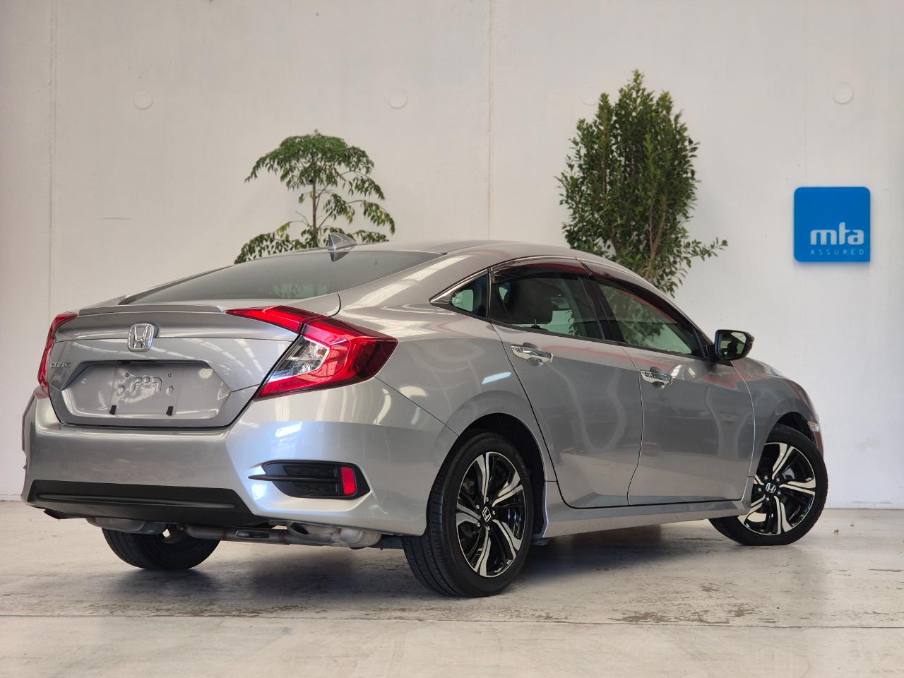 2017 Honda Civic thumbnail