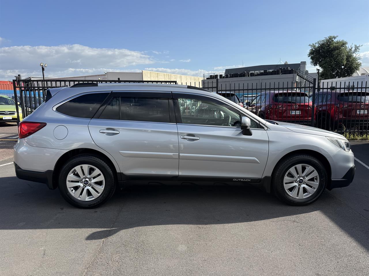 2015 Subaru Outback thumbnail
