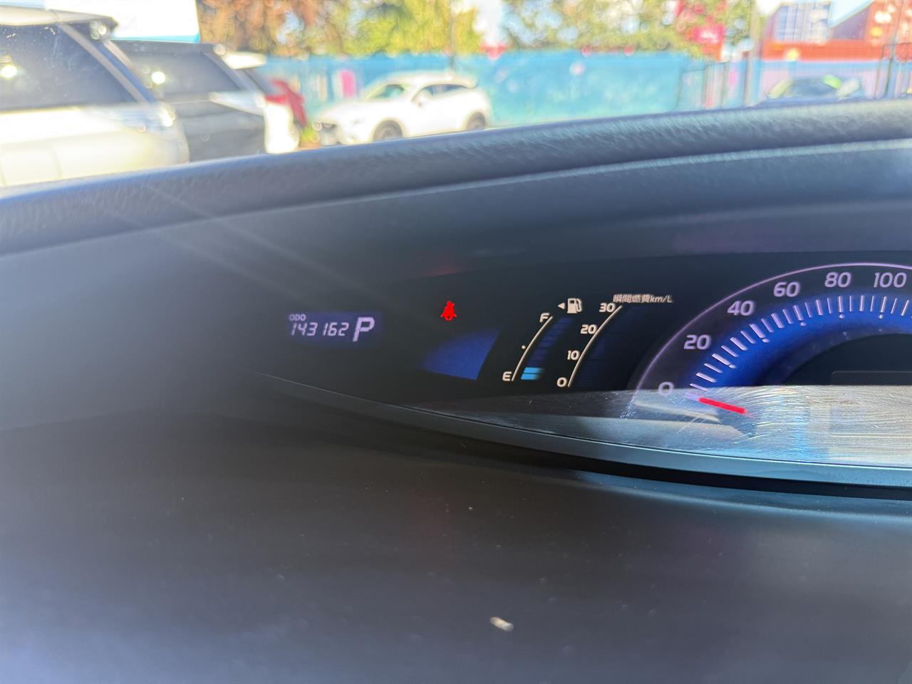 2012 Toyota Estima thumbnail