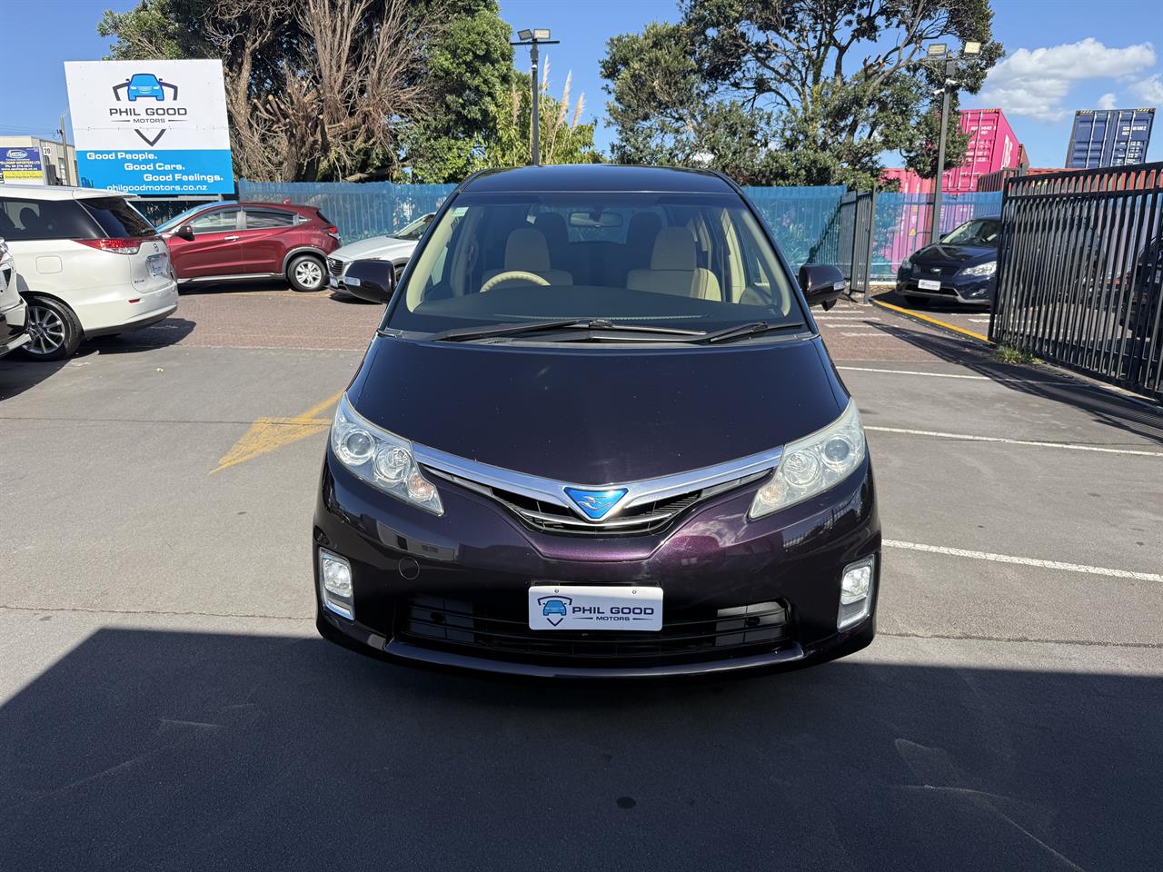 2012 Toyota Estima thumbnail