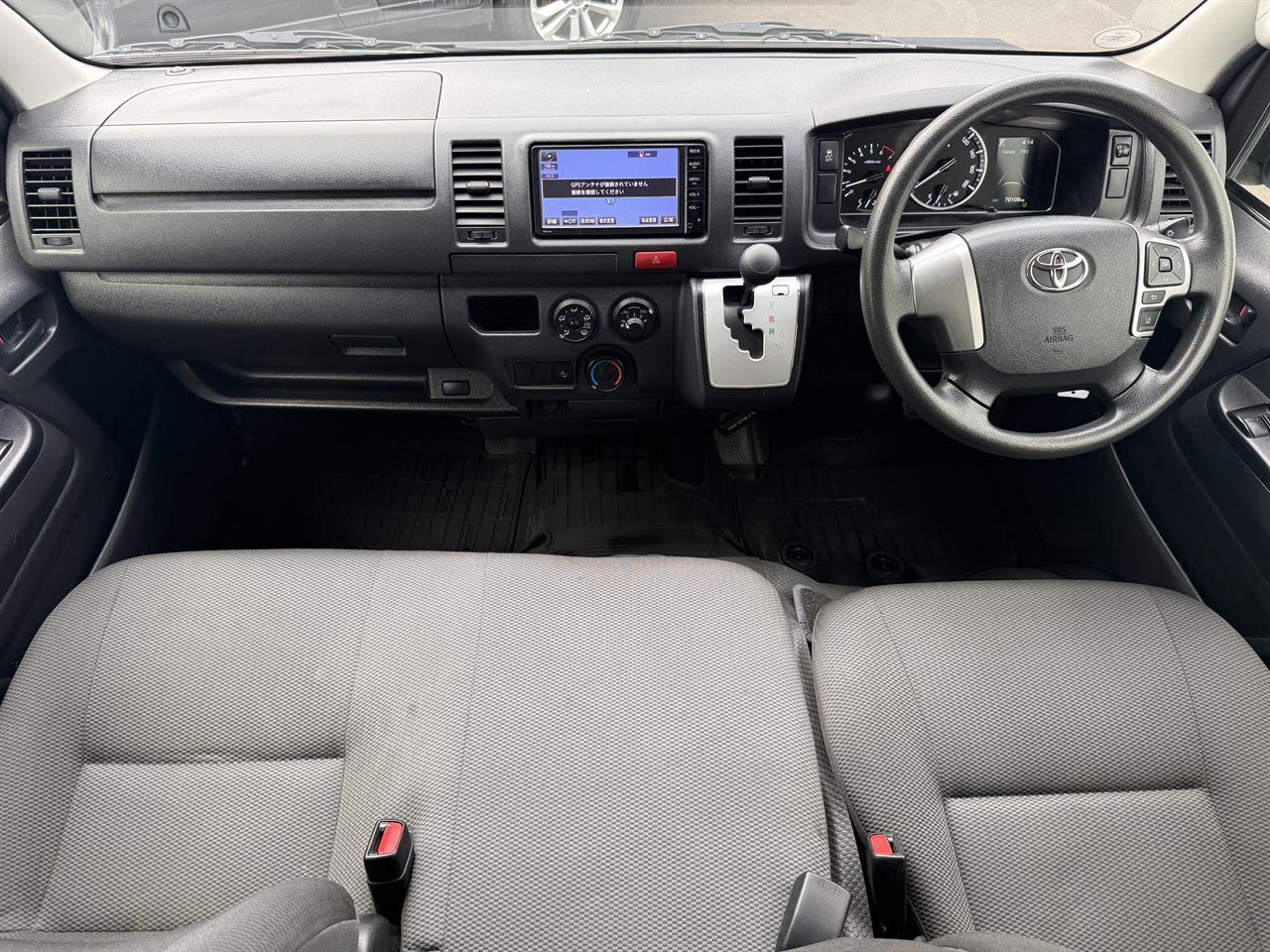 2020 Toyota Hiace thumbnail
