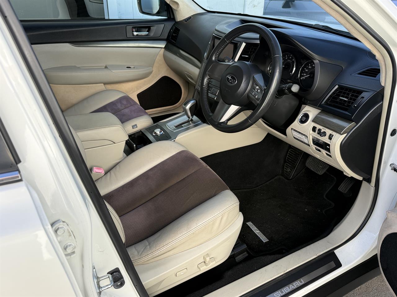 2012 Subaru Outback thumbnail