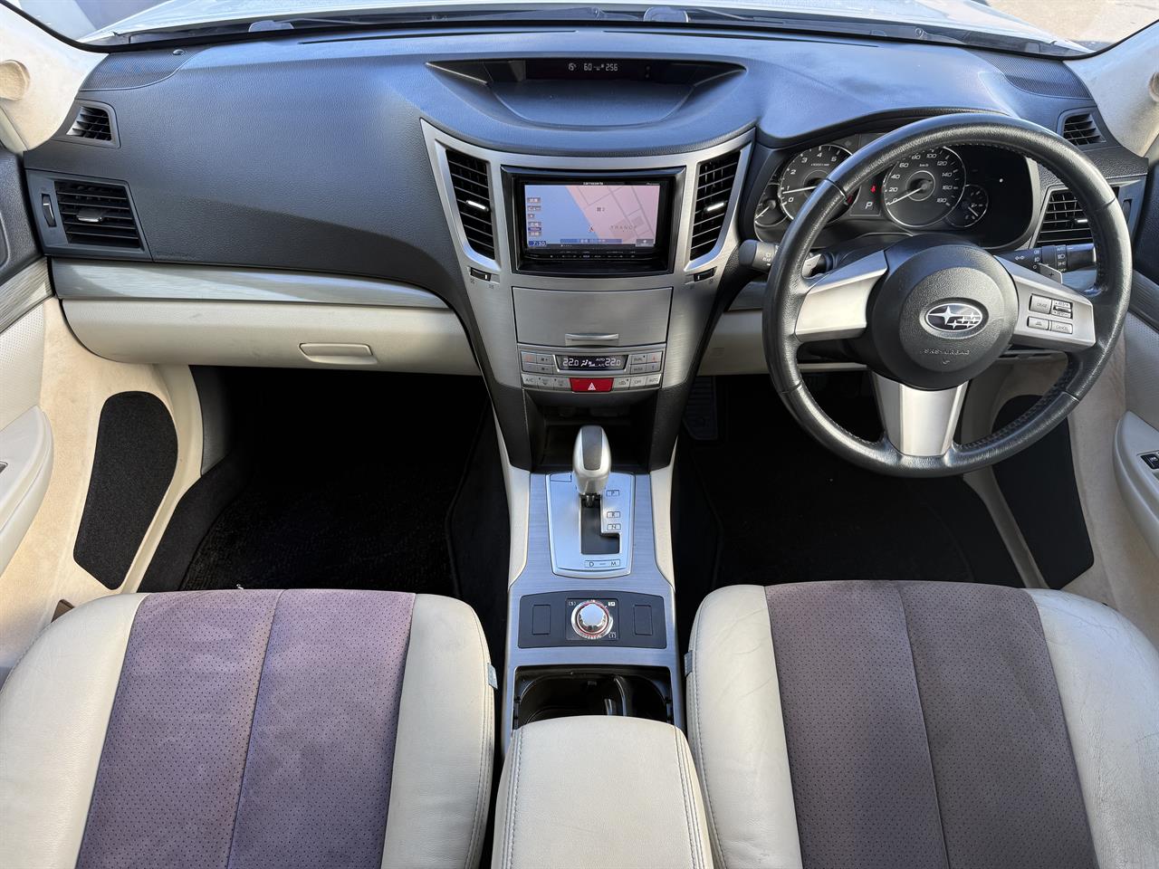 2012 Subaru Outback thumbnail