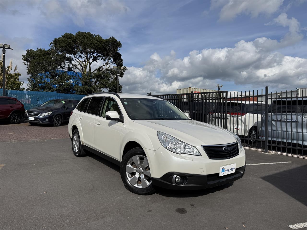 2012 Subaru Outback thumbnail