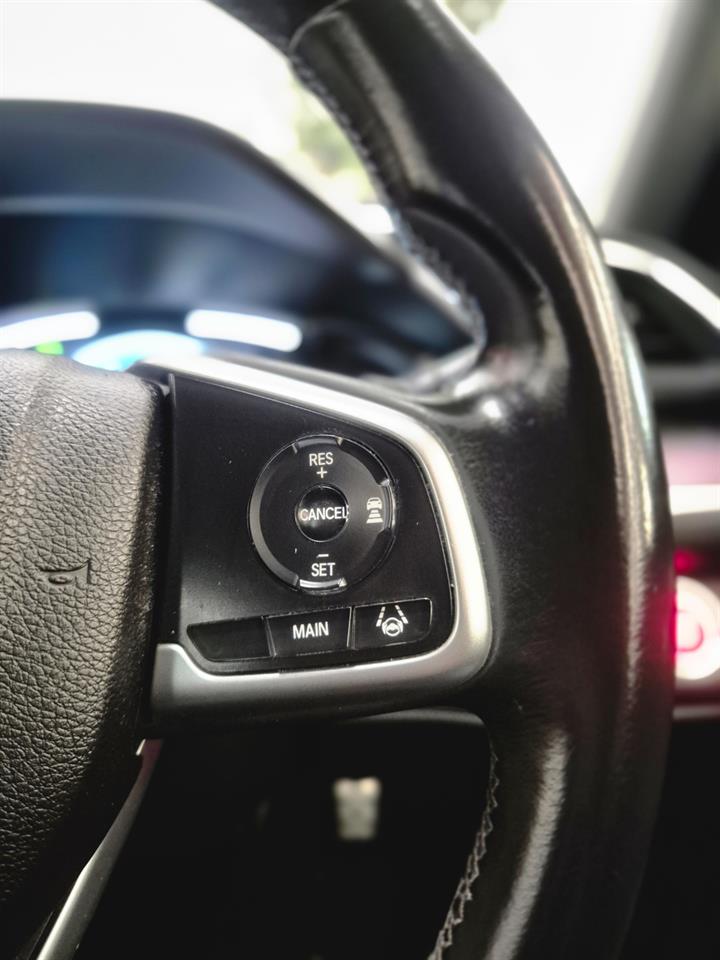 2018 Honda Civic thumbnail