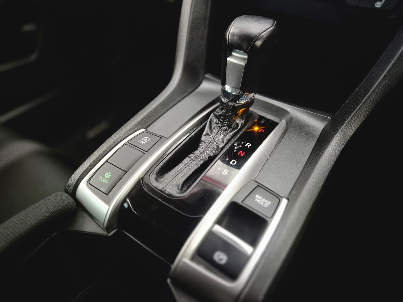 2018 Honda Civic thumbnail