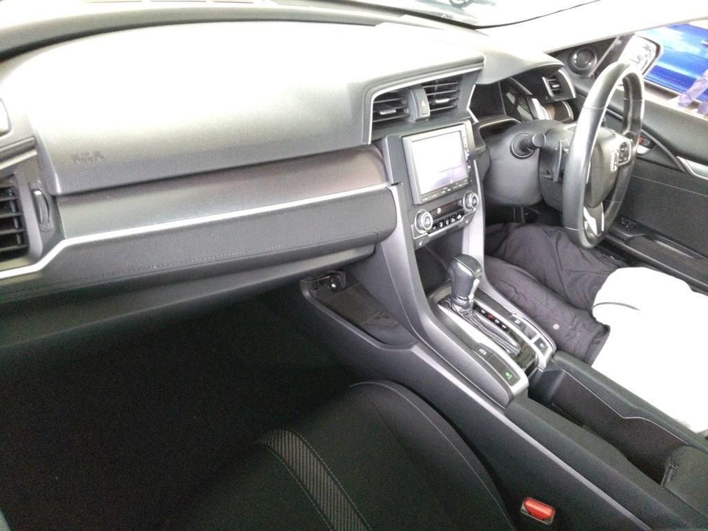 2018 Honda Civic thumbnail
