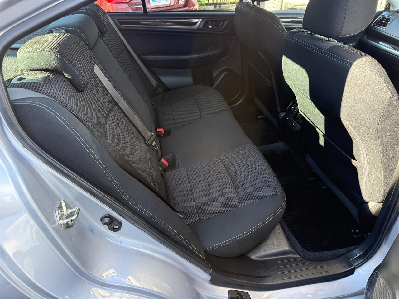 2017 Subaru Legacy thumbnail