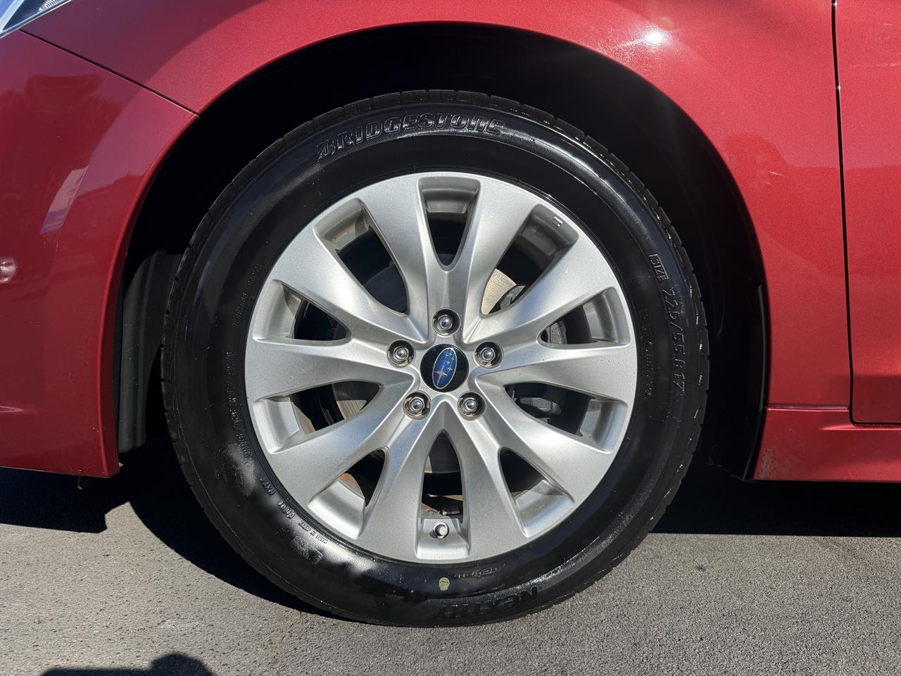 2016 Subaru Legacy thumbnail