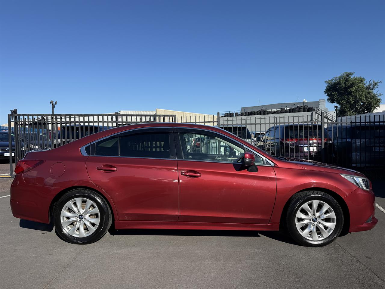 2016 Subaru Legacy thumbnail