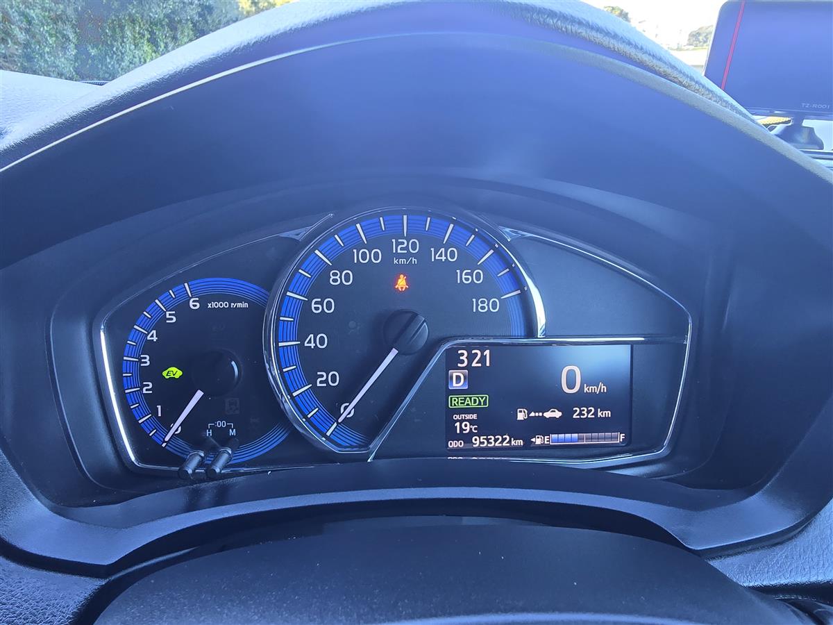 2015 Toyota Corolla thumbnail
