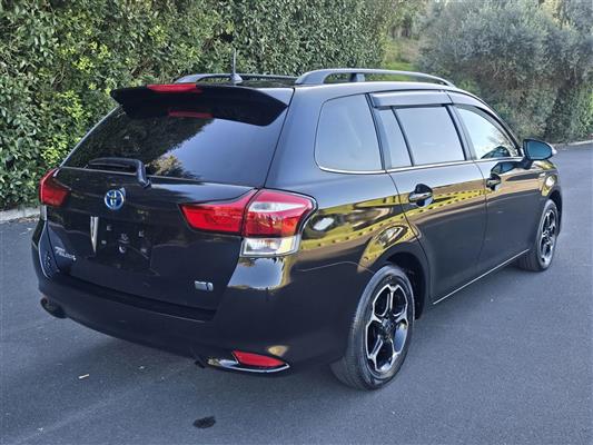 2015 Toyota Corolla thumbnail