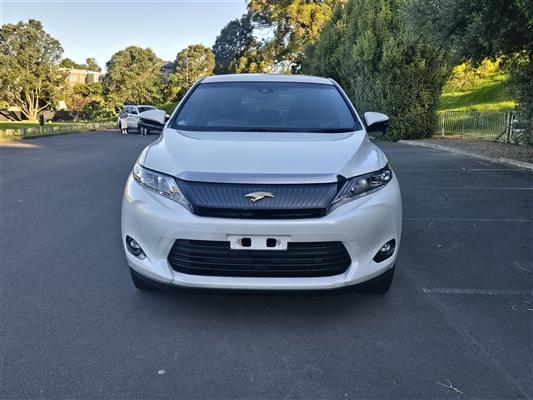 2015 Toyota Harrier thumbnail