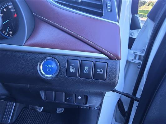 2015 Toyota Harrier thumbnail