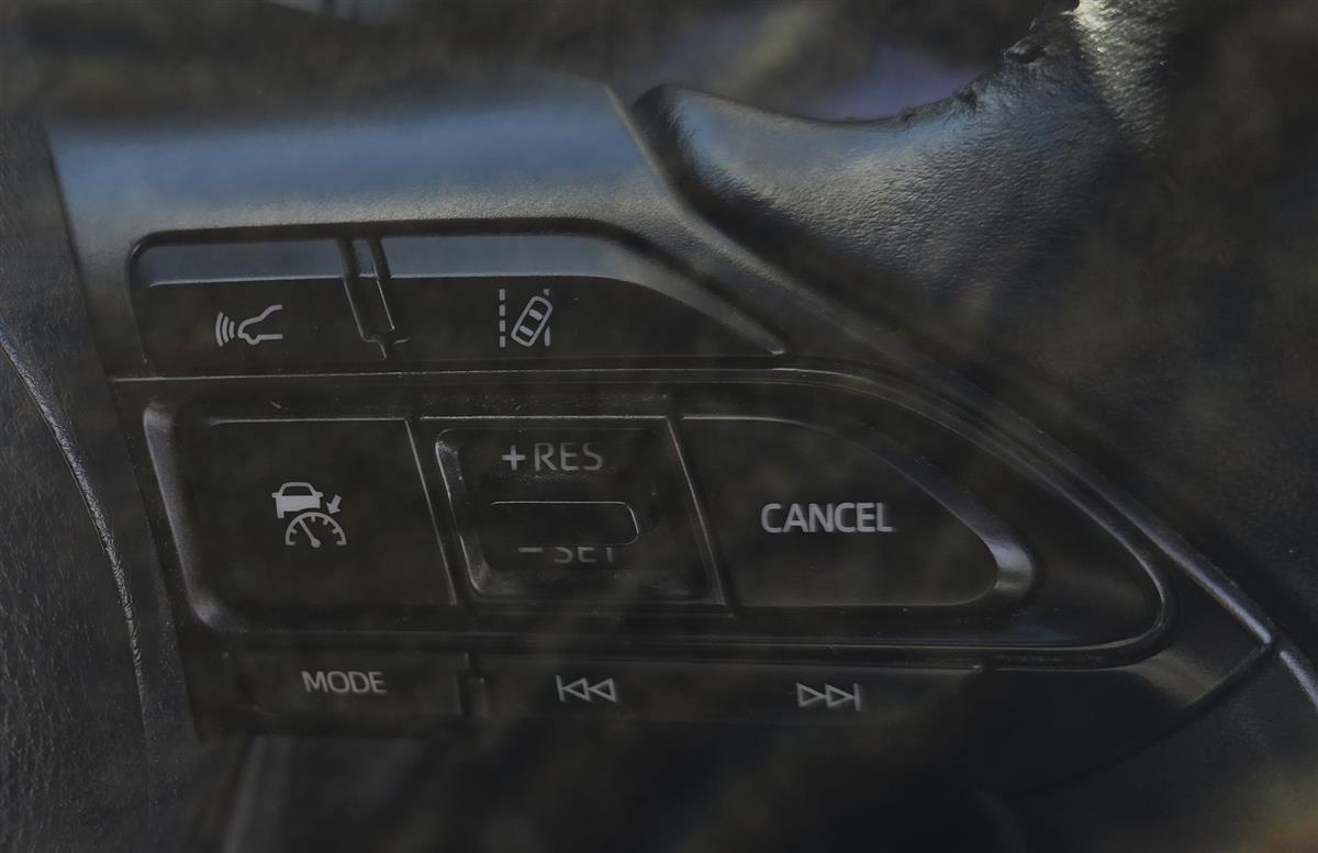 2020 Toyota Yaris thumbnail