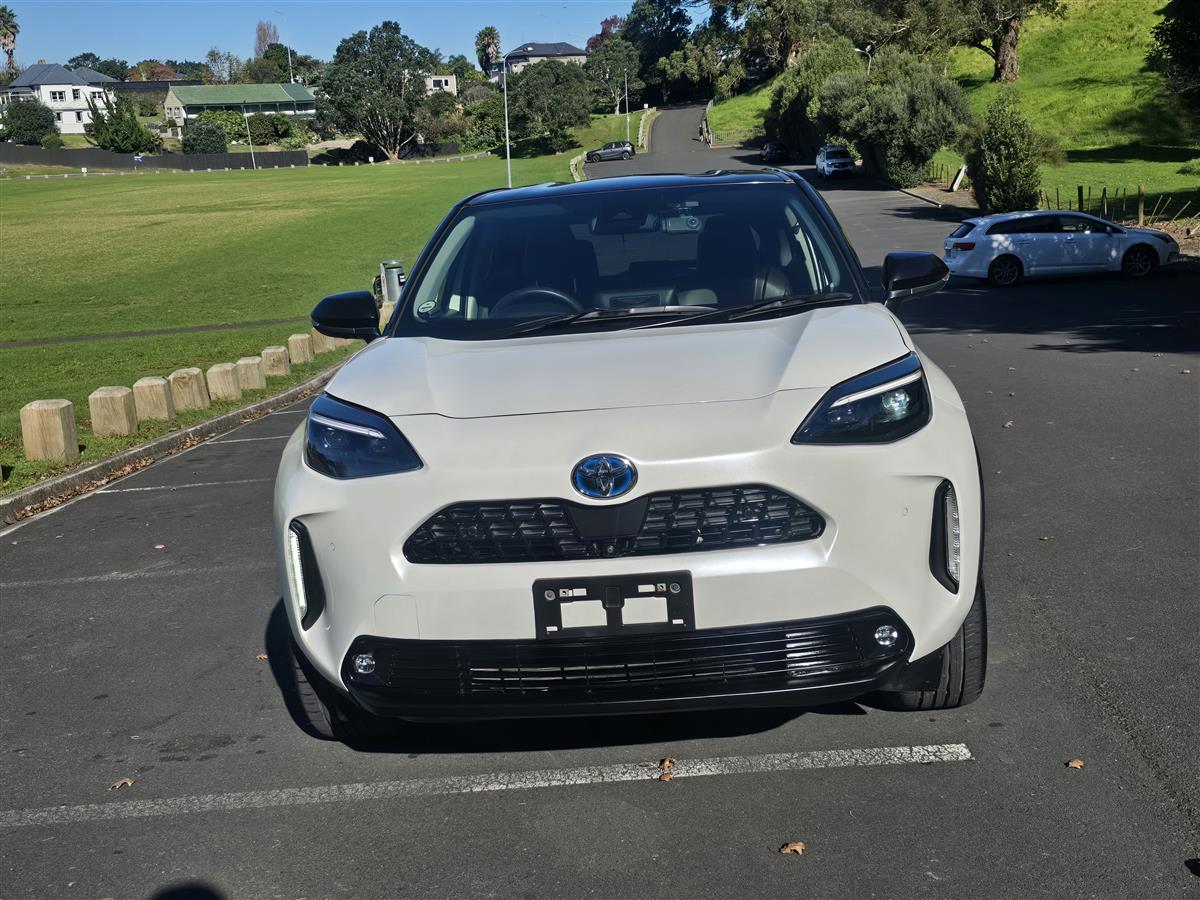 2020 Toyota Yaris thumbnail