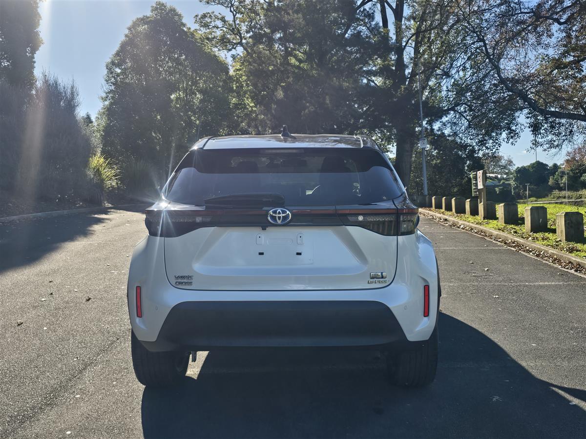 2020 Toyota Yaris thumbnail