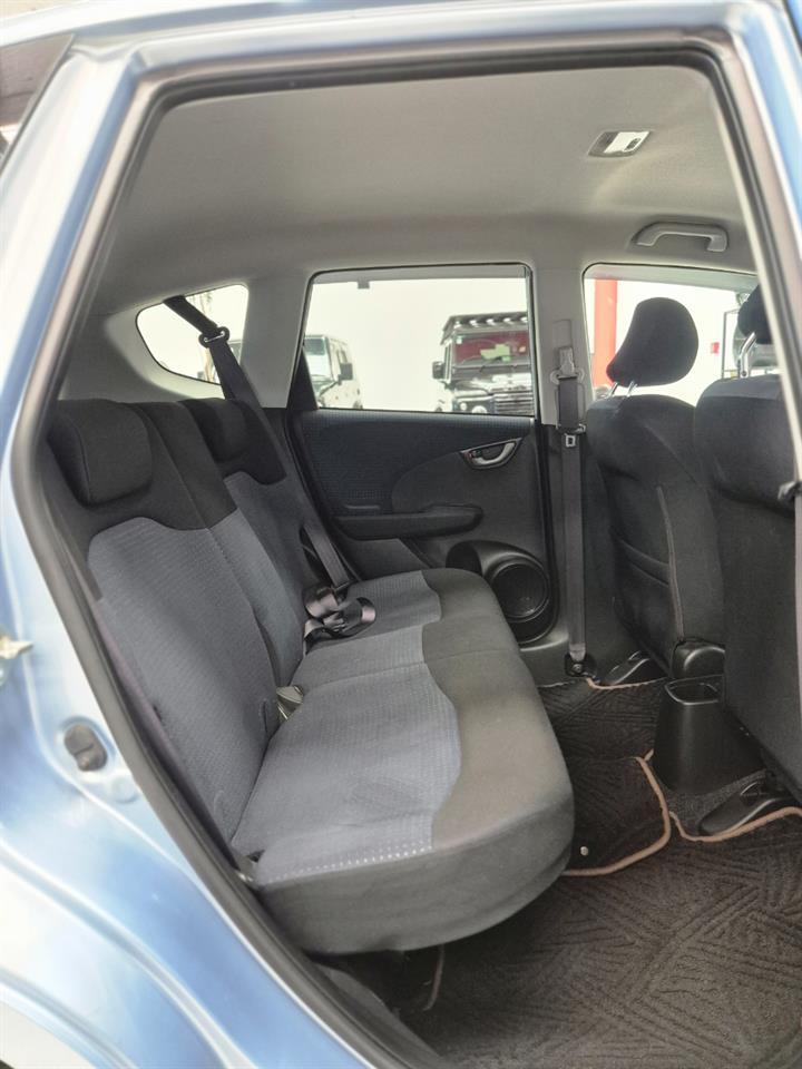 2008 Honda Fit thumbnail