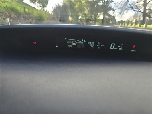 2014 Toyota Prius thumbnail