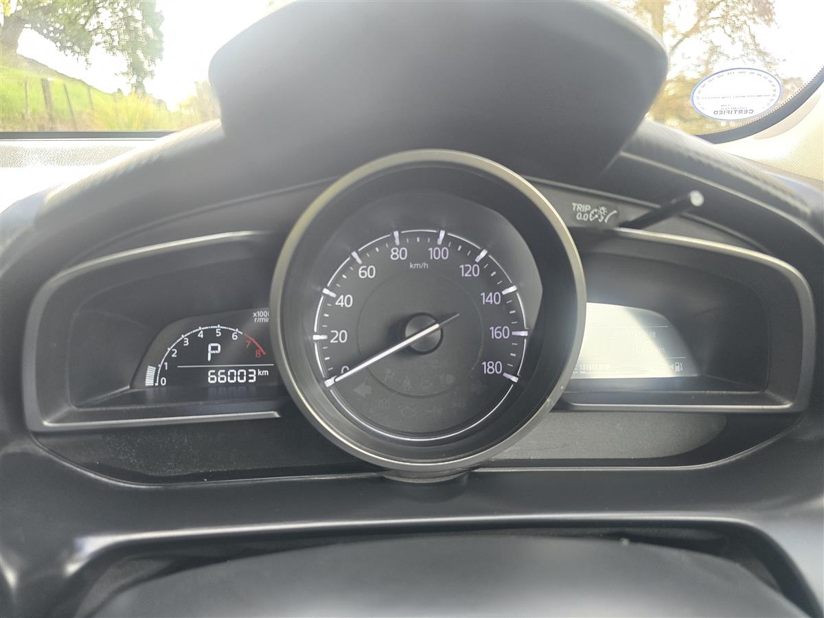 2017 Mazda Demio thumbnail