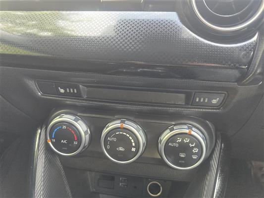 2017 Mazda Demio thumbnail