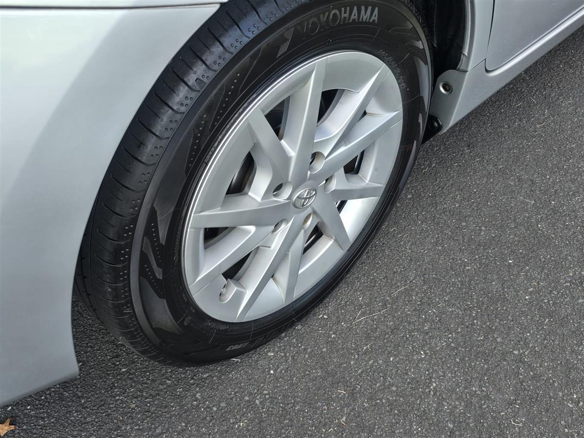 2014 Toyota Prius thumbnail