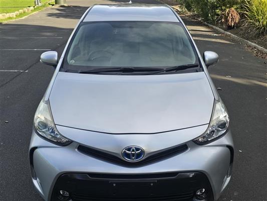 2014 Toyota Prius thumbnail