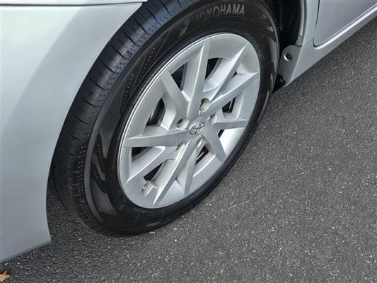 2014 Toyota Prius thumbnail