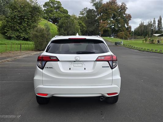 2016 Honda Vezel thumbnail