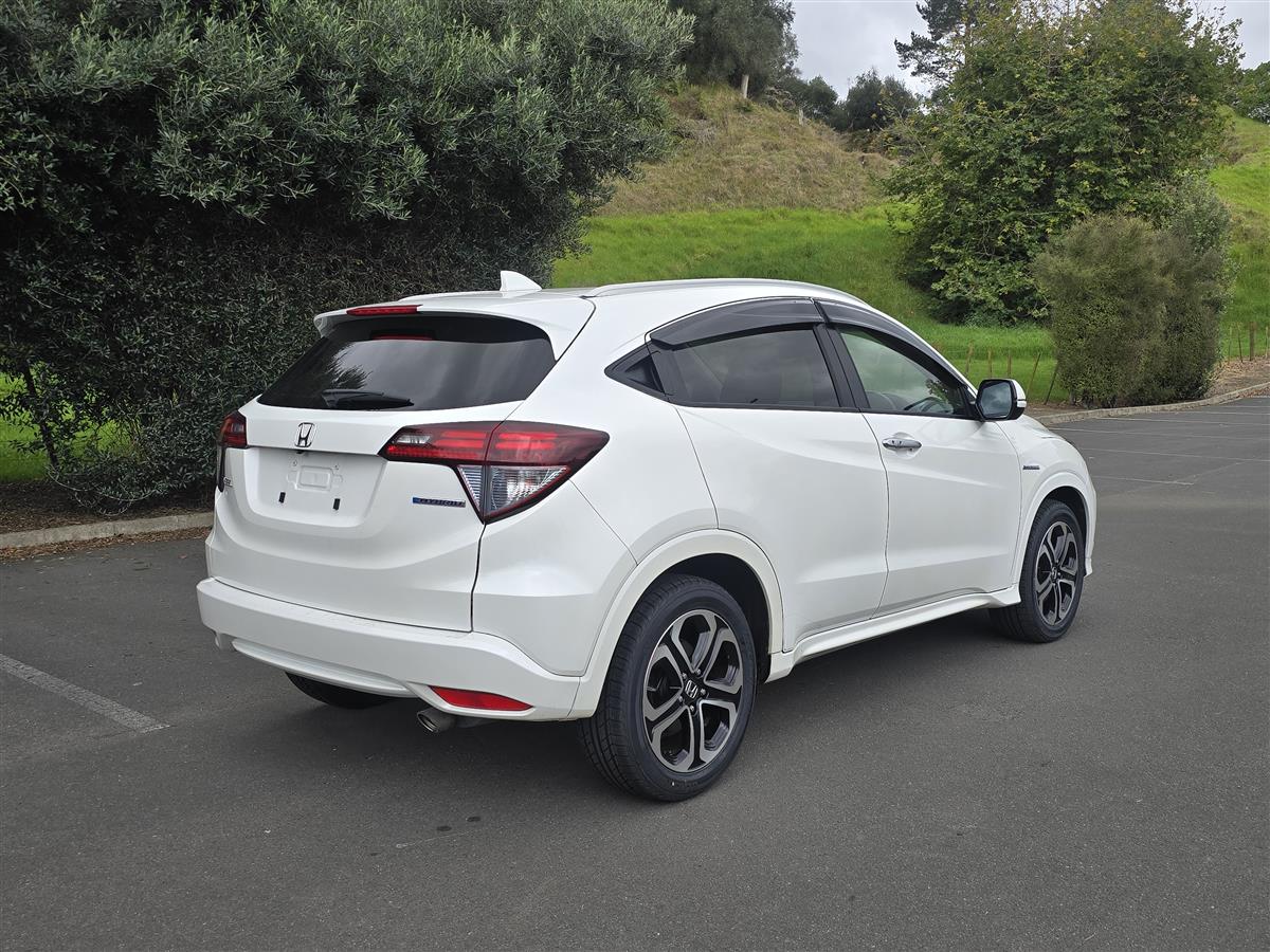 2016 Honda Vezel thumbnail