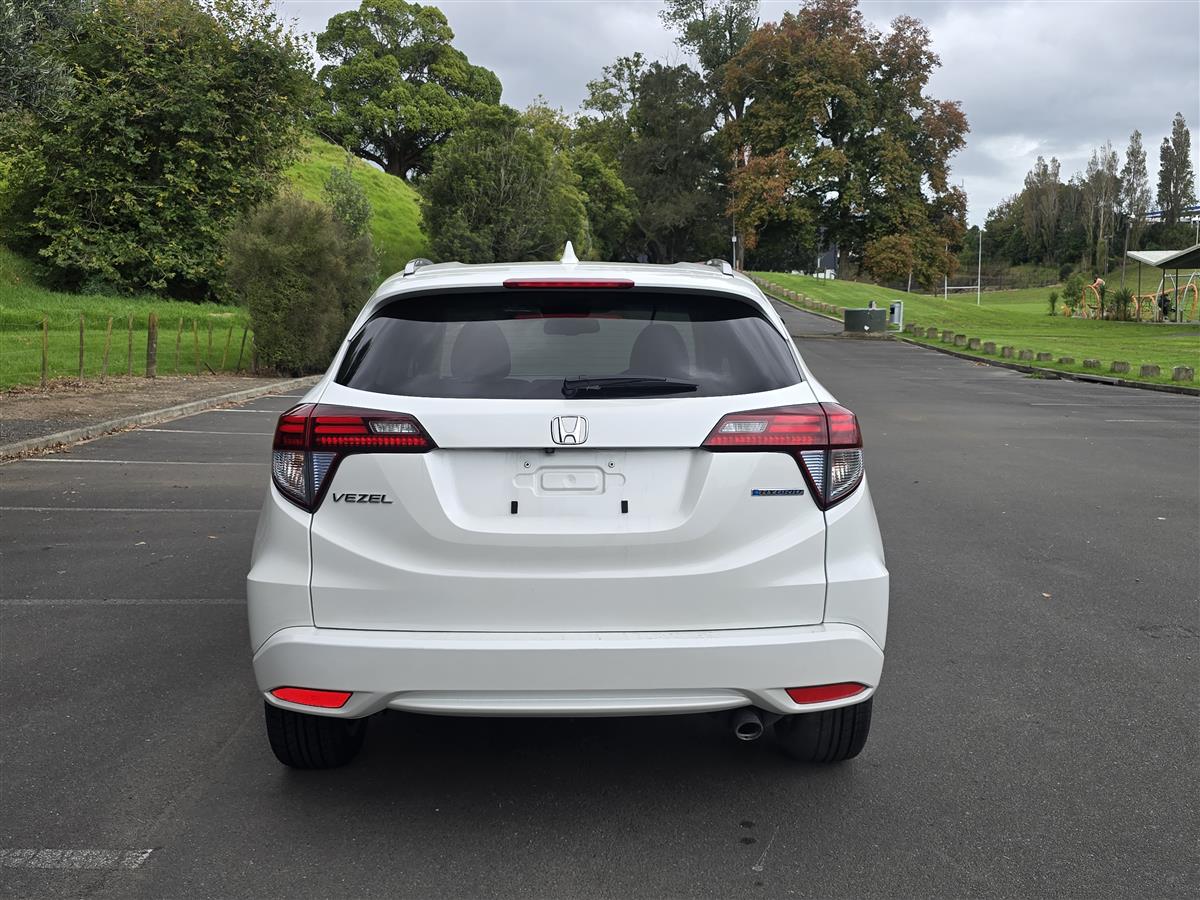 2016 Honda Vezel thumbnail