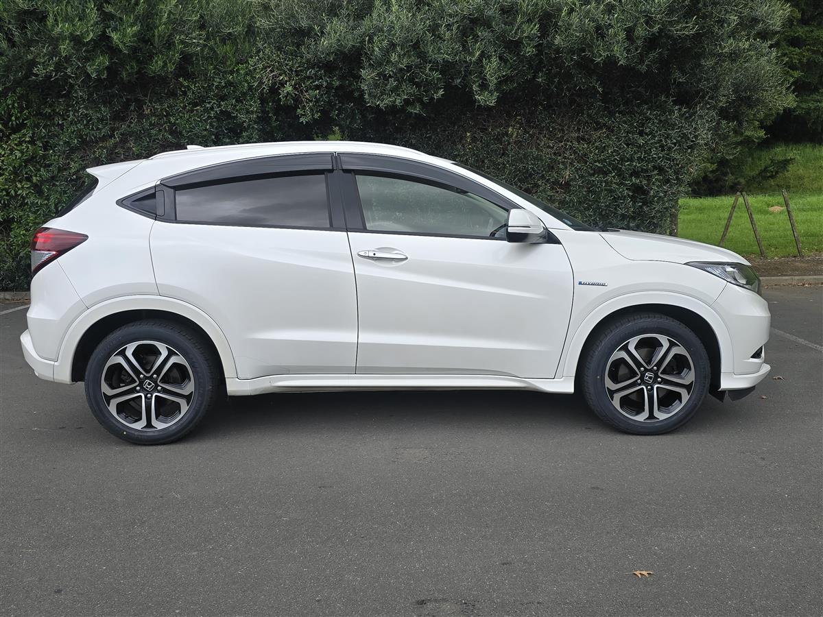 2016 Honda Vezel thumbnail