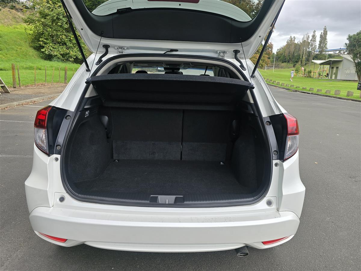 2016 Honda Vezel thumbnail