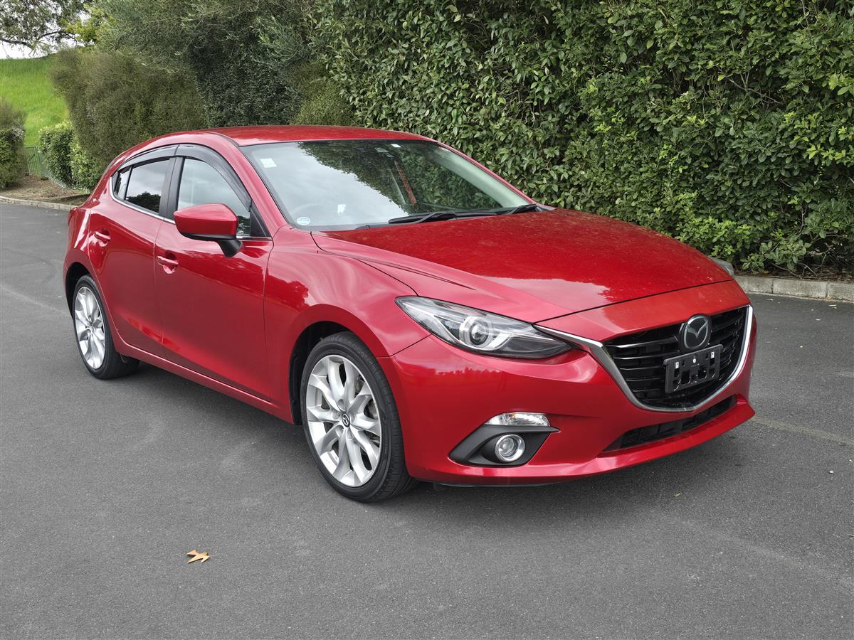 2014 Mazda Axela thumbnail