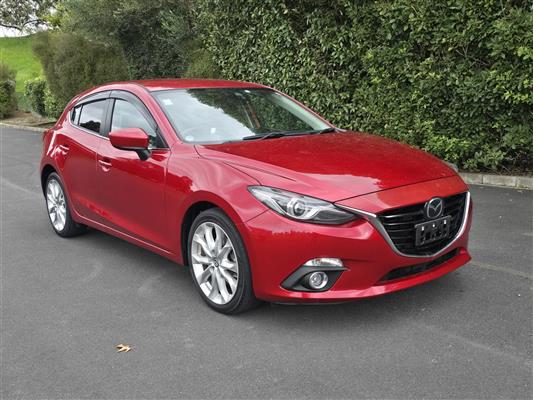 2014 Mazda Axela thumbnail