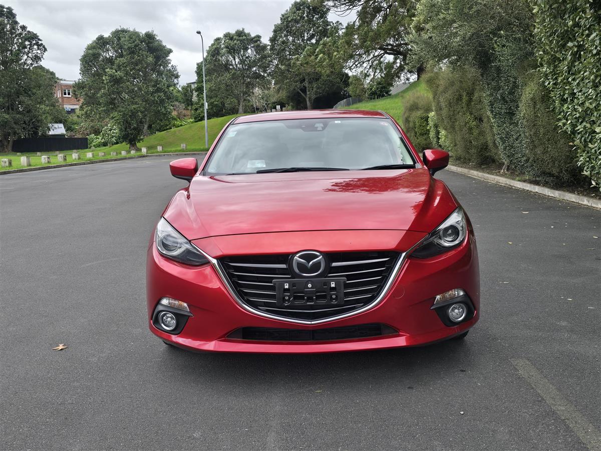 2014 Mazda Axela thumbnail