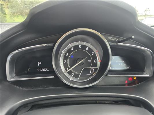 2014 Mazda Axela thumbnail