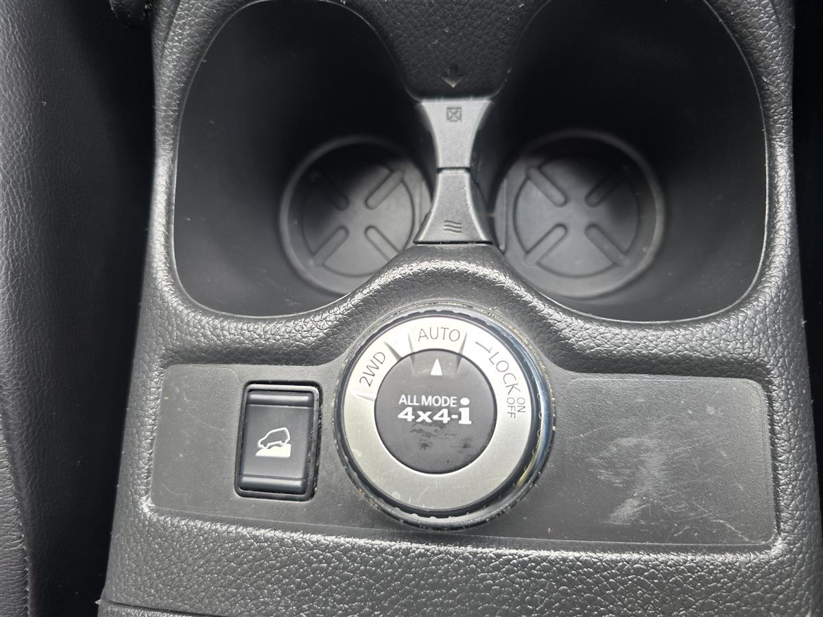 2020 Nissan X-Trail thumbnail