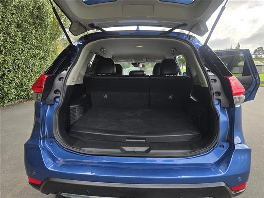 2020 Nissan X-Trail thumbnail