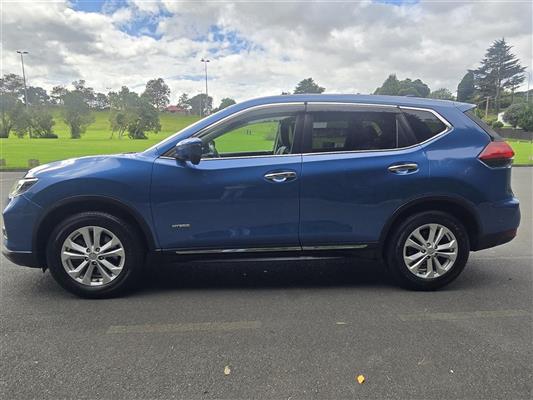 2020 Nissan X-Trail thumbnail