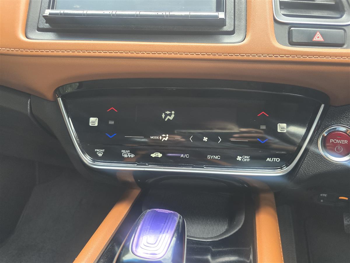 2016 Honda Vezel thumbnail