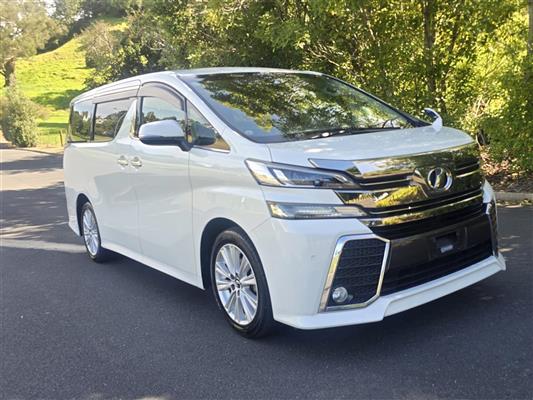 2017 Toyota Vellfire thumbnail