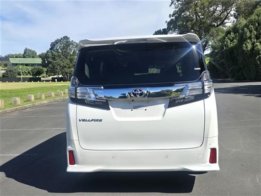 2017 Toyota Vellfire thumbnail